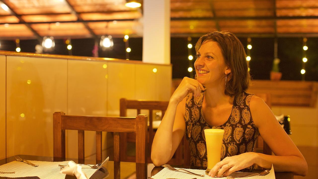 Roses Inn Fortkochi Exteriér fotografie